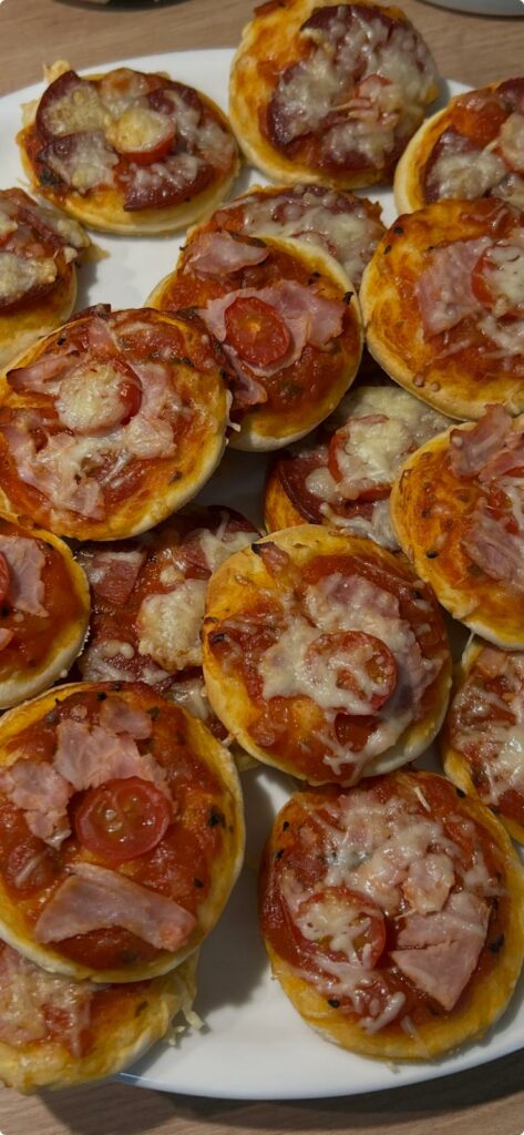 Pâte à pizza facile_Mini pizzas